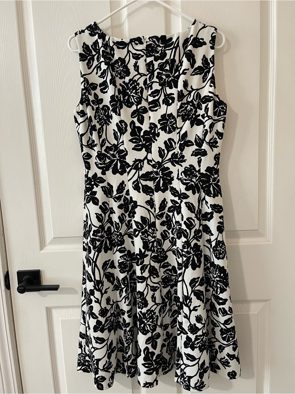 Anne Klein Classic Black & White Floral A-Line Dress - Picture 3 of 5